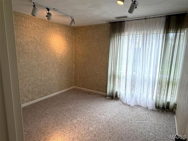 17466 Lageman Lane, Brighton, IL 62012