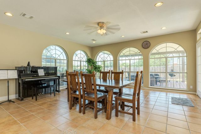 9012 Brimstone LN, Austin, TX 78717