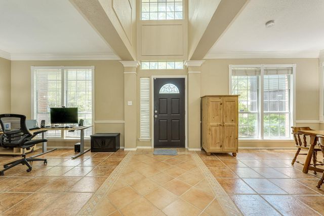 9012 Brimstone LN, Austin, TX 78717
