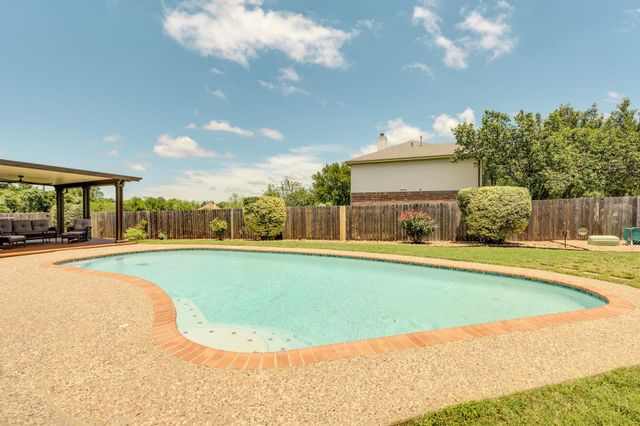 9012 Brimstone LN, Austin, TX 78717