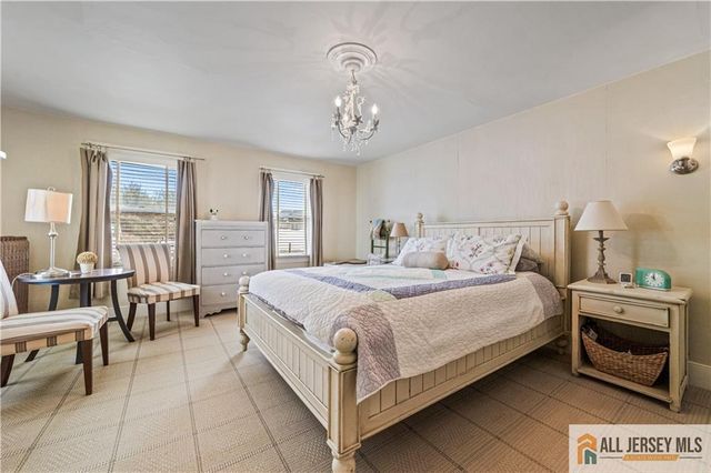 92 Halsey Reed Road, Cranbury, NJ 08512