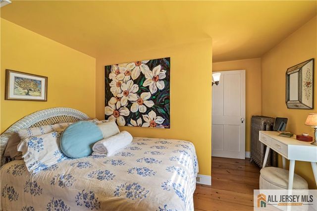 92 Halsey Reed Road, Cranbury, NJ 08512