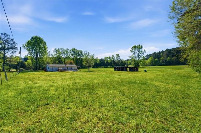 235 Kirk Road NW, White, GA 30184