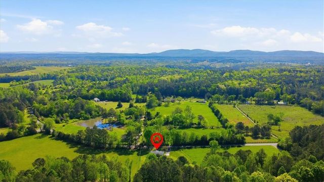 235 Kirk Road NW, White, GA 30184