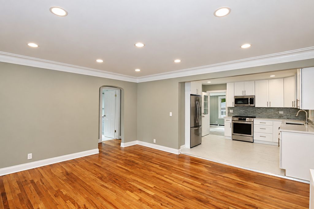 10832 W Grand Avenue, Melrose Park, IL 60164 — photo 5