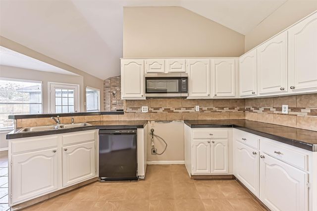 1504 Windsor Drive, Friendswood, TX 77546