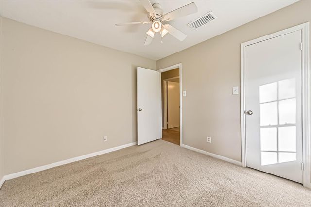 1504 Windsor Drive, Friendswood, TX 77546