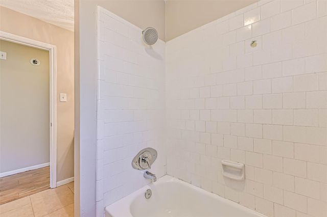 1504 Windsor Drive, Friendswood, TX 77546