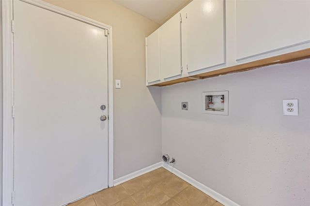 1504 Windsor Drive, Friendswood, TX 77546