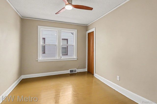 16230 Griggs Street, Detroit, MI 48221