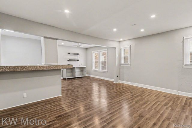 16230 Griggs Street, Detroit, MI 48221