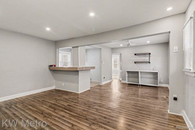 16230 Griggs Street, Detroit, MI 48221