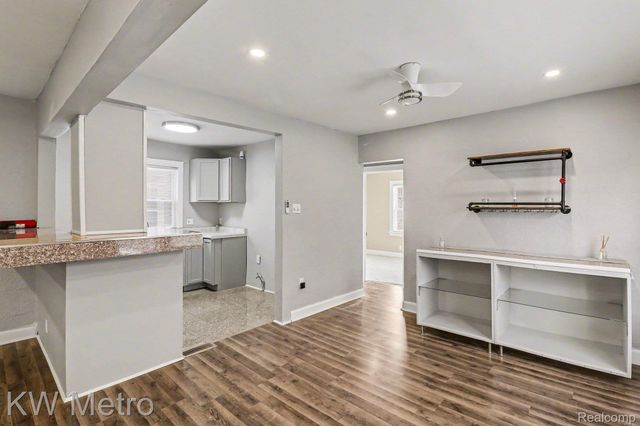 16230 Griggs Street, Detroit, MI 48221