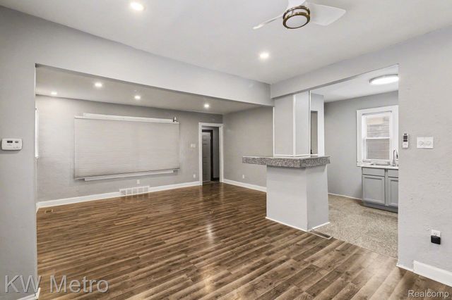 16230 Griggs Street, Detroit, MI 48221