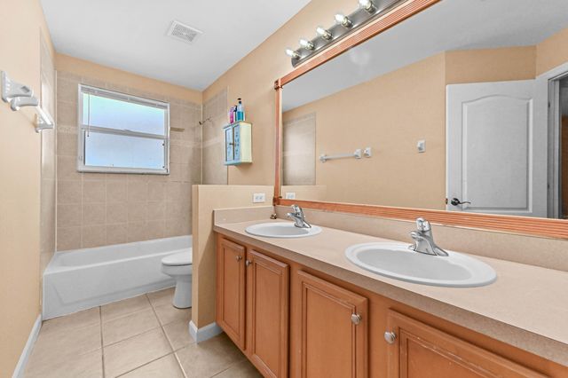 116 Hamilton Terrace, Royal Palm Beach, FL 33414