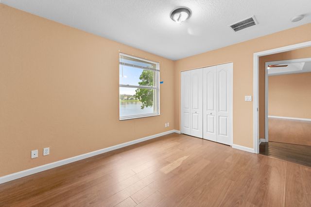 116 Hamilton Terrace, Royal Palm Beach, FL 33414