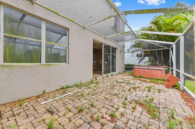 116 Hamilton Terrace, Royal Palm Beach, FL 33414