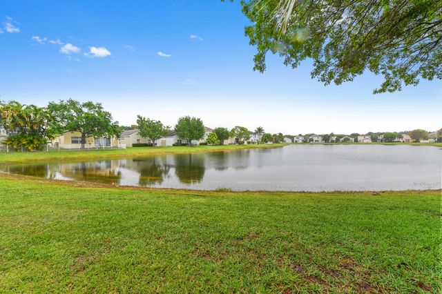 116 Hamilton Terrace, Royal Palm Beach, FL 33414