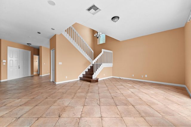 116 Hamilton Terrace, Royal Palm Beach, FL 33414