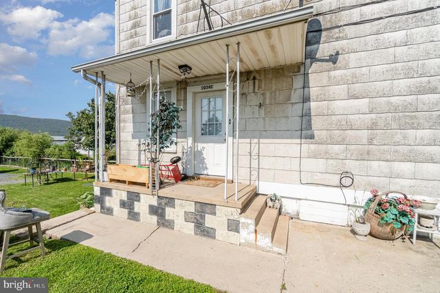 1034-1036 W MAIN ST, Valley View, PA 17983