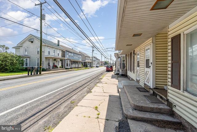 1034-1036 W MAIN ST, Valley View, PA 17983