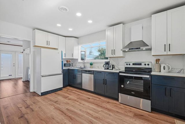 333 W Rincon Avenue, Campbell, CA 95008