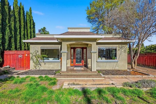 333 W Rincon Avenue, Campbell, CA 95008