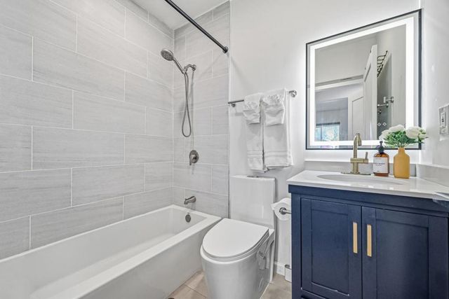 333 W Rincon Avenue, Campbell, CA 95008