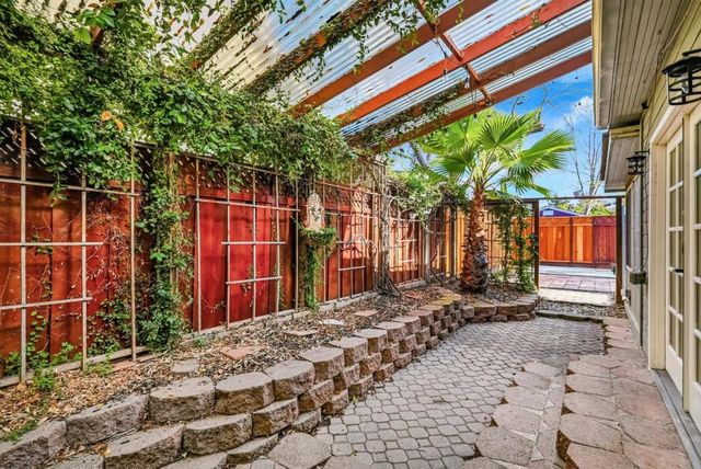 333 W Rincon Avenue, Campbell, CA 95008