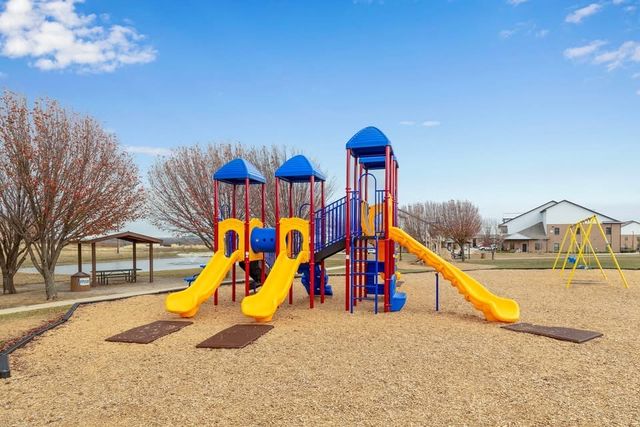 514 Hillcrest Circle, Justin, TX 76247