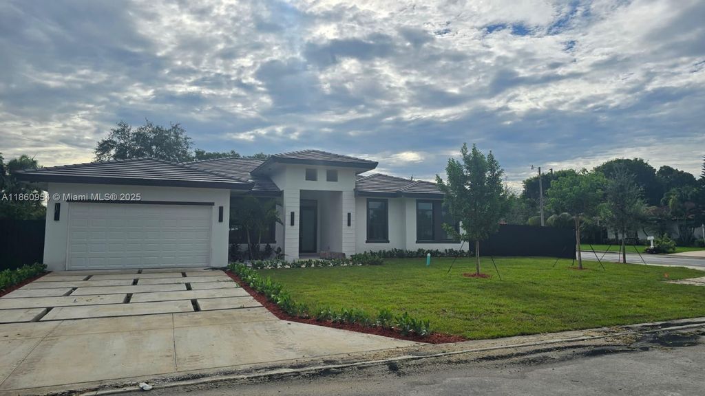 28361 SW 172nd Ct, Miami, FL 33030