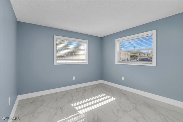 3325 Airport RD N T1, Naples, FL 34105