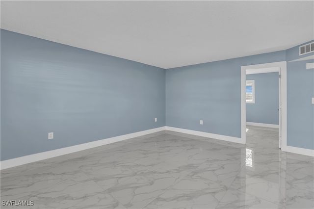 3325 Airport RD N T1, Naples, FL 34105