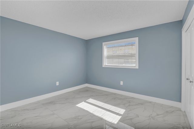 3325 Airport RD N T1, Naples, FL 34105