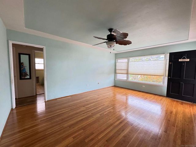 6233 Stewart, San Diego, CA 92115