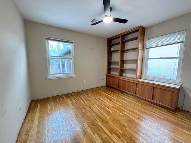 6233 Stewart, San Diego, CA 92115