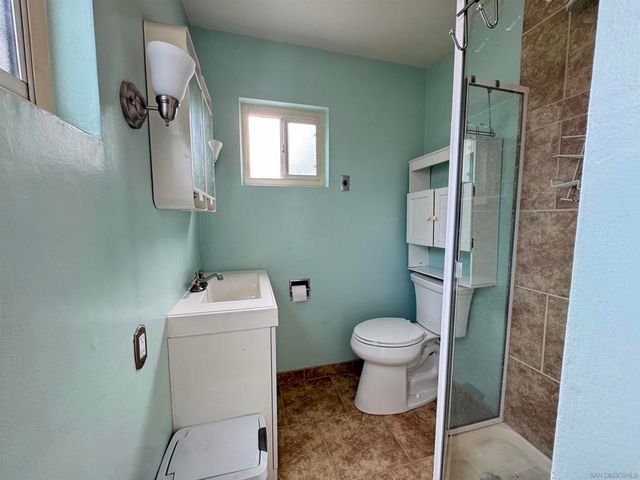 6233 Stewart, San Diego, CA 92115