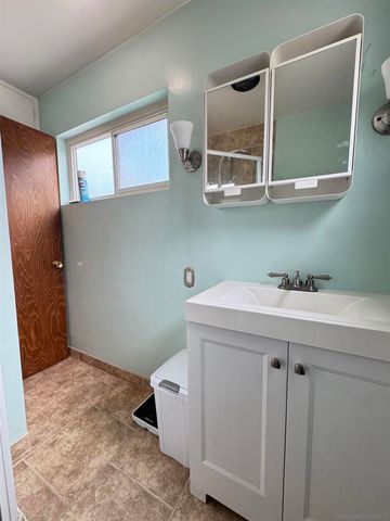 6233 Stewart, San Diego, CA 92115