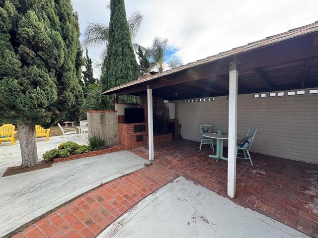 6233 Stewart, San Diego, CA 92115
