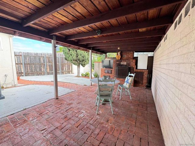 6233 Stewart, San Diego, CA 92115