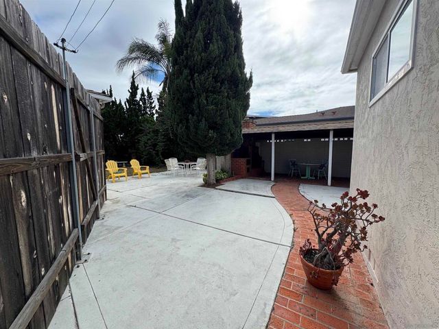 6233 Stewart, San Diego, CA 92115