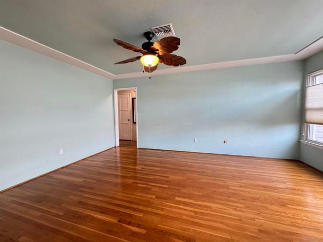 6233 Stewart, San Diego, CA 92115