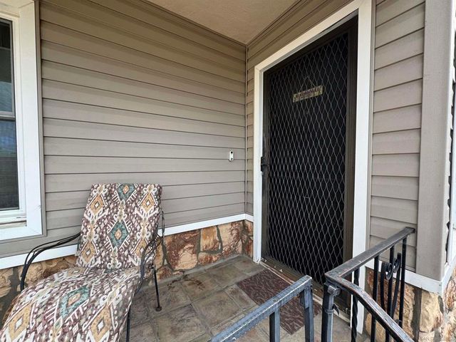 6233 Stewart, San Diego, CA 92115