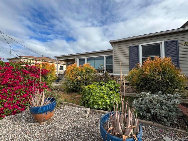 6233 Stewart, San Diego, CA 92115