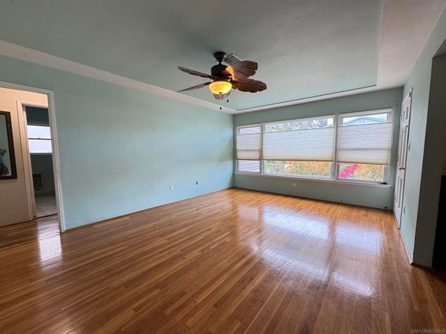 6233 Stewart, San Diego, CA 92115