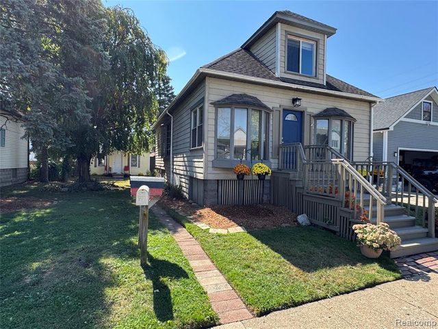 747 Cherry Street, Wyandotte, MI 48192