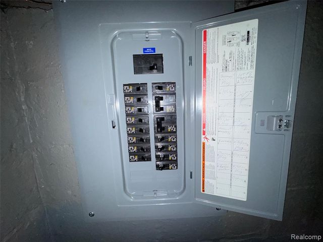 747 Cherry Street, Wyandotte, MI 48192