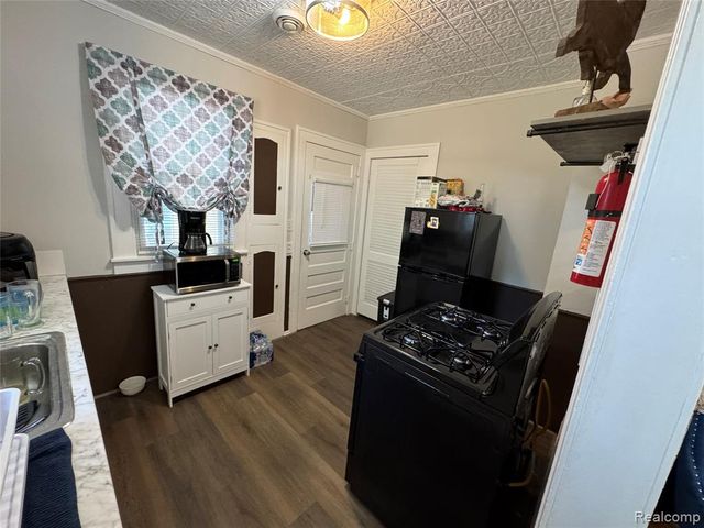 747 Cherry Street, Wyandotte, MI 48192