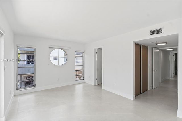 3597 SW 17th St 3597, Miami, FL 33145