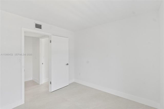 3597 SW 17th St 3597, Miami, FL 33145